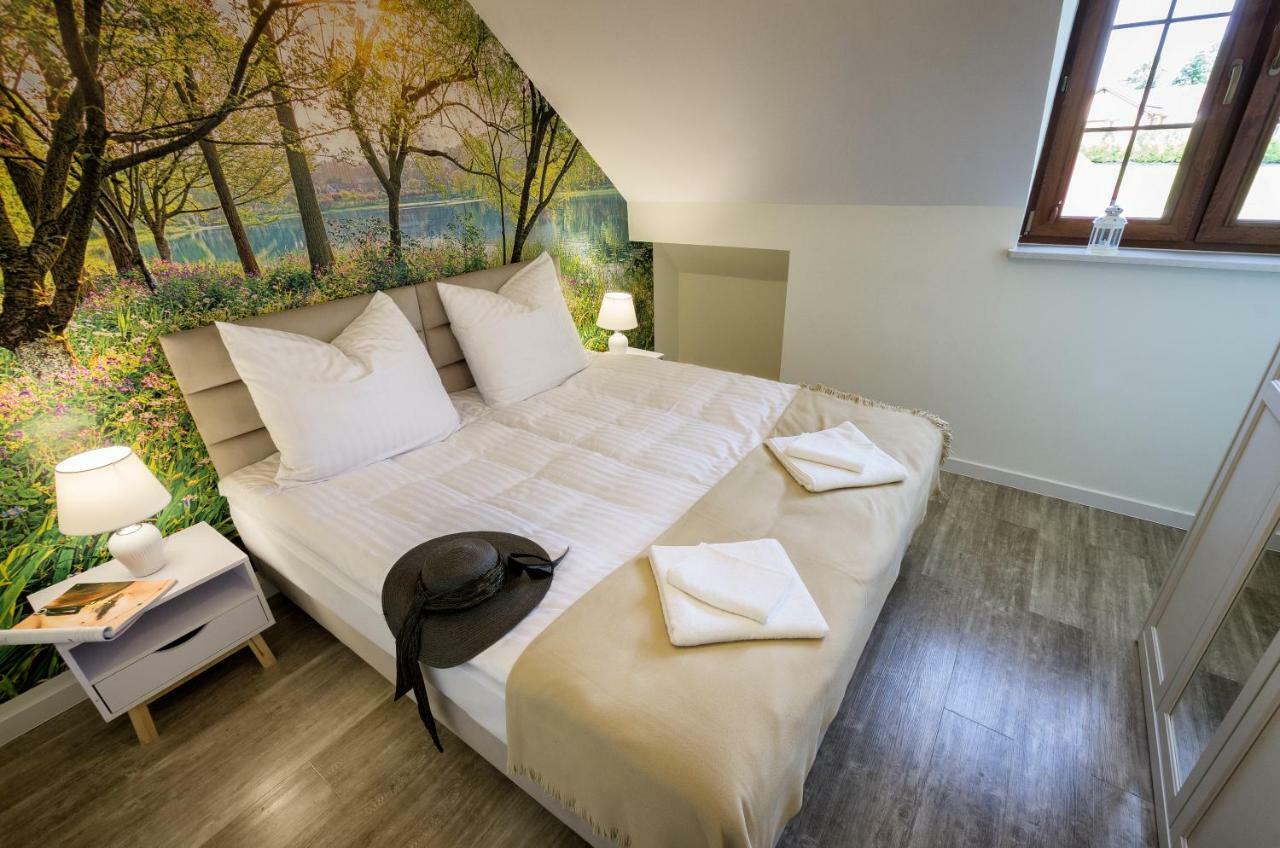 Uroczysko Lutowko Apartment *